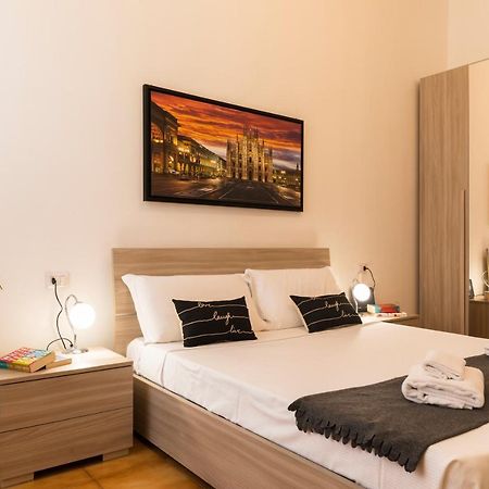 Casa Zara - Metro Lines Appartement Milaan Buitenkant foto